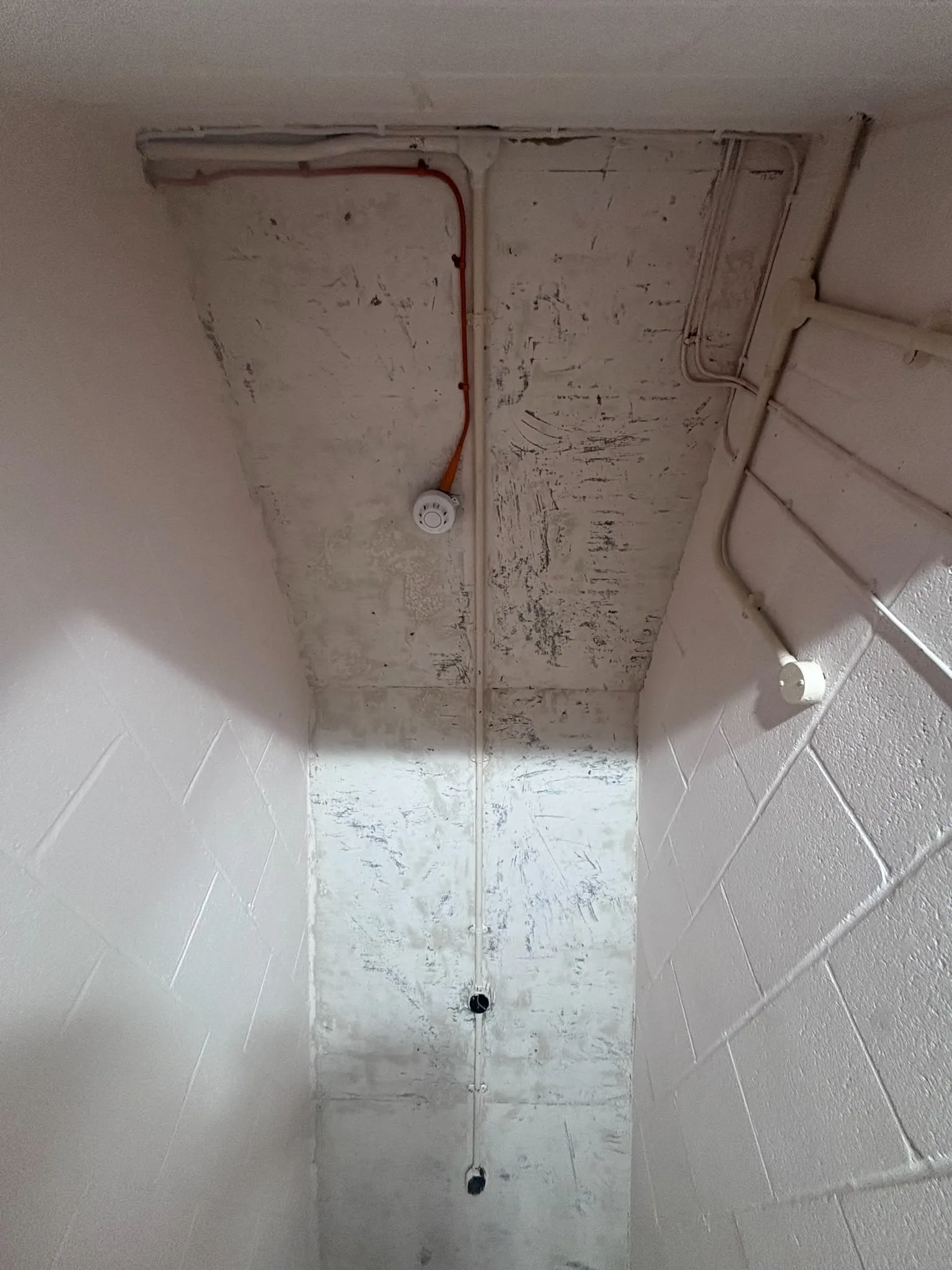 Licensed asbestos gasket removal in a Camberwell commercial property